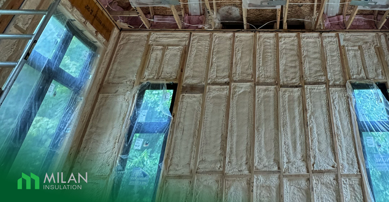 Choosing-the-Right-Spray-Foam-Contractor-in-Toronto