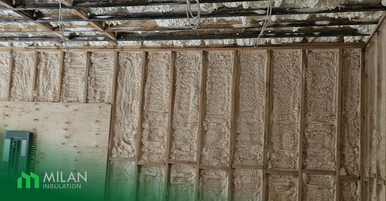 Spray-Foam-Insulation-vs.-Traditional-Insulation-in-Mississauga